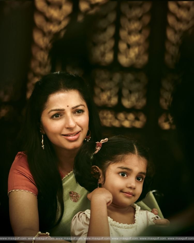 \'సీతారామం\' నుండి మృణాళినీగా భూమిక చావ్లా ఫస్ట్ లుక్ విడుదల